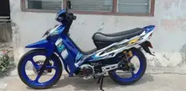 F1Zr 2004 kinyiss
