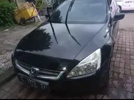 Honda accord batman 2004 series black vvti 2400cc like new