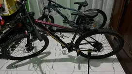 Sepeda polygon premier 4 size M