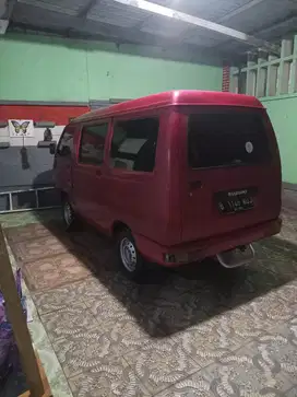 Suzuki Futura 2000 Bensin