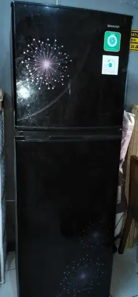 DIJUAL KULKAS SHARP 2 PINTU