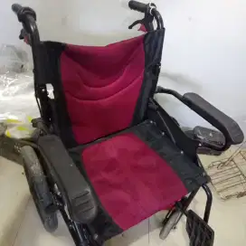 Kursi roda avico