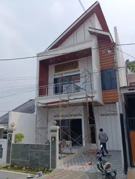 Rumah 2 lantai di depok harga selantai