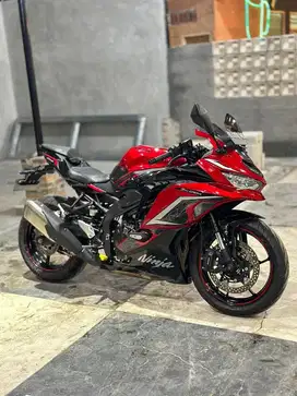 ZX25R SE ABS QS LOW KM ISTIMEWA