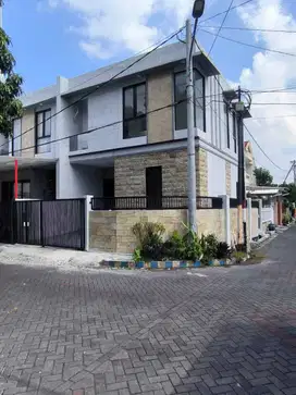 Dijual Rumah New Gress Di Simpang Darmo Permai Selatan Surabaya