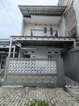 Rumah Cantik 2 Lantai dekat Mabes TNi dan Agrowisata Cilangkap