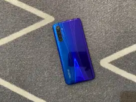 RealMe XT 8/128 Pearl Blue Snapdragon 712 Unit Only