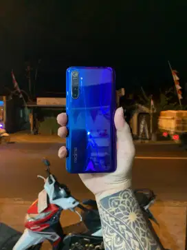 RealMe XT 8/128 Pearl Blue Snapdragon 712 Unit Only
