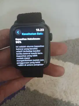 Apple Watch SE Gen 2 44mm