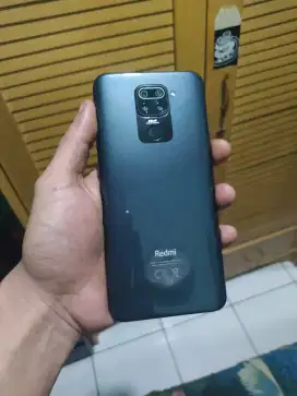 Redmi note 9 4+1/64.