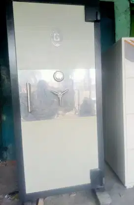 Brankas Tahan Api