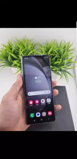 JUAL // TUKAR TAMBAH

SAMSUNG Z FOLD 5 12/512 5G SEIN

- KELENGKAPAN