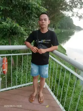 Saya lagi mencari pekerjaan sebagai driver truk, pribadi atau lain nya