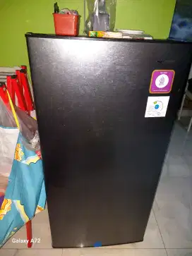 Jual kulkas sharp 1 pintu mulus like New