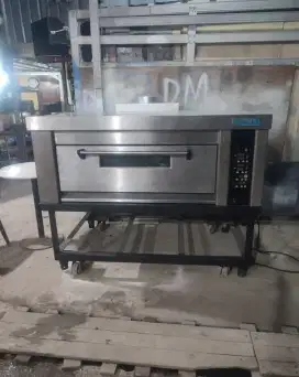 Oven deck gas auto isi 3 tray merk Sinmag Taiwan plus kaki roda murah