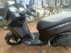 Sepeda motor lexi tangan pertama