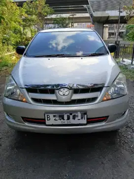 Toyota Kijang Innova 2005 Diesel