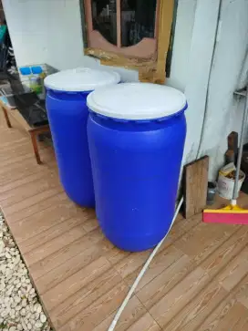 TONG AIR PLASTIK 150 liter