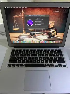 MacBook Air 2017 (13 inch) MacOS Monterey