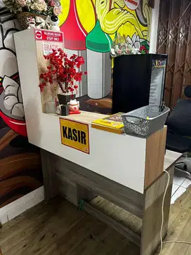 Meja Kasir dan Kursi