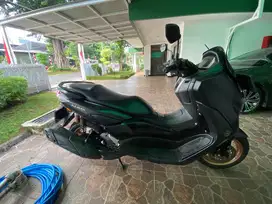 Jual motor di karenakan Mau pindah Tugas .