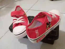 Sepatu anak size 26