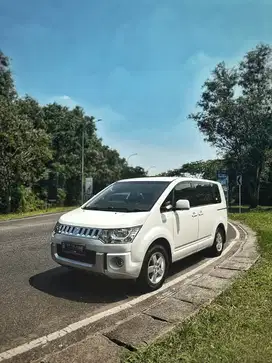 Mitsubishi Delica 2015 Bensin