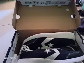 Sepatu Converse day one trainer ukuran 41