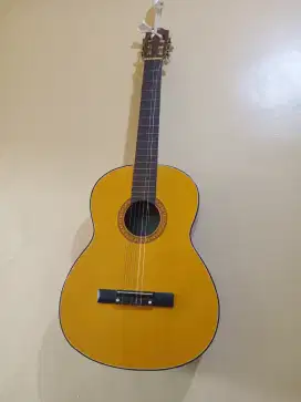 Jual saja gitar nylon/clasic