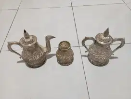 barang antik jenis teko