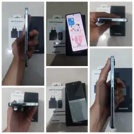 Jual cepat Samsung Z Flip 5 8/256 mulus lengkap