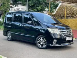 NISSAN SERENA 2.0 HWS AT 2013 Hitam 2014 Sienta Q