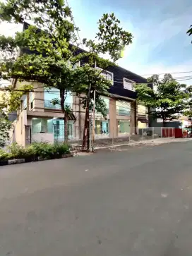 Gedung Perkantoran Dijual