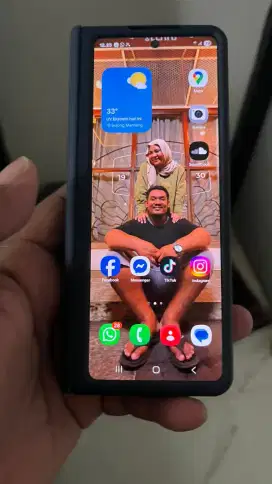 Samsung z fold 3 12/512 GB Black
Lengkap