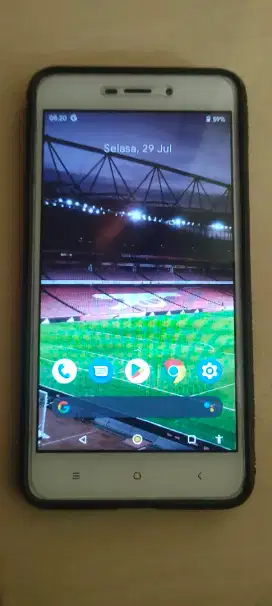 Redmi 4A kondisi masih bagus, rem 2gb/rom 16gb