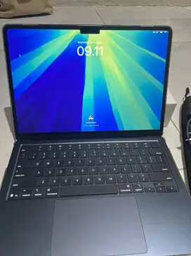 Laptop Apple Macbook Air M4 Midnight Like New Mint Condition
