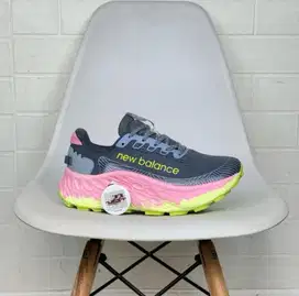 Sepatu running new balance