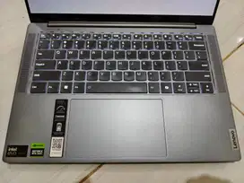 Lenovo Yoga Pro 7 14IMH9 32GB RTX 4050