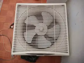 Alat pembersih ruangan
