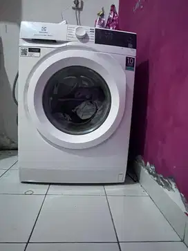 Mesin cuci elextrolux
