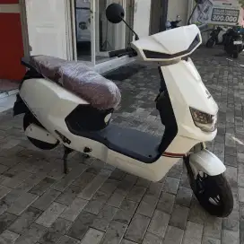 Sepeda listrik varilux sr