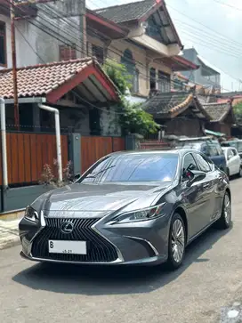 Lexus ES300h 2019 Hybrid