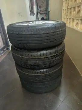 Velg R17 + Ban Innova Zenix V hybrid Aug 2025