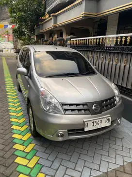 Nissan Livina 2010 Bensin