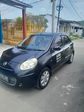 Nissan March 2011 Bensin