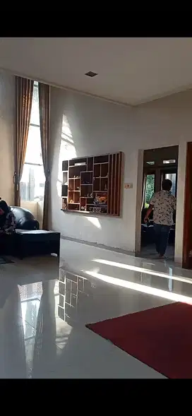 Rumah mewah dua lnte harga murah