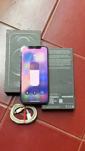 Dijual Iphone 12 Pro 128GB Graphite Resmi Ibox Lengkap