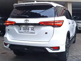 Fortuner GR 2.4 th 2021 pemakaian 2022 istimewa kredit DP 30jt an