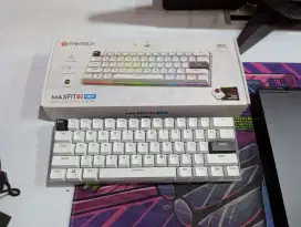 Keyboard Gaming Fantech Maxfit 61 Frost Wired RGB MK857 Hotswap 60%