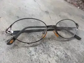 Kacamata aigner original
